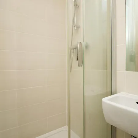 Chatfield Heights, By Staybc Apartment *